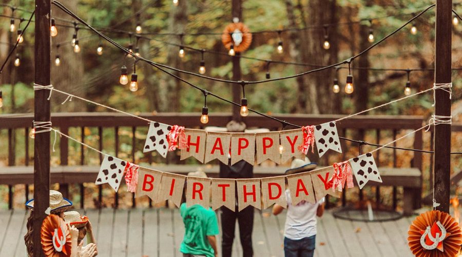 Organizar una fiesta de cumpleaños sorpresa con éxito